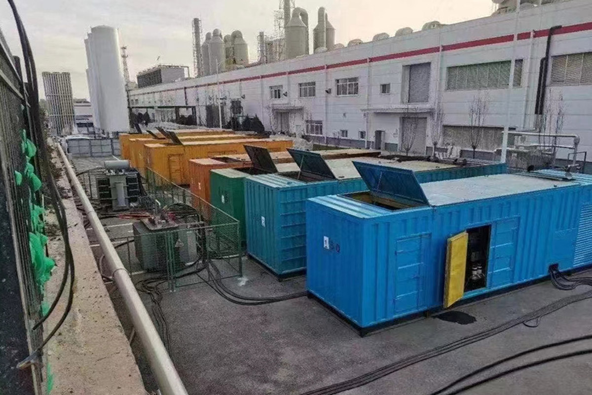 信阳发电机租赁施工现场